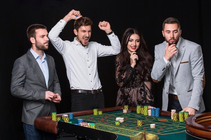 Studio live Lightning Roulette — dealer profesional, streaming multi-kamera Meja Lightning Roulette di studio live selot besar dengan dealer profesional